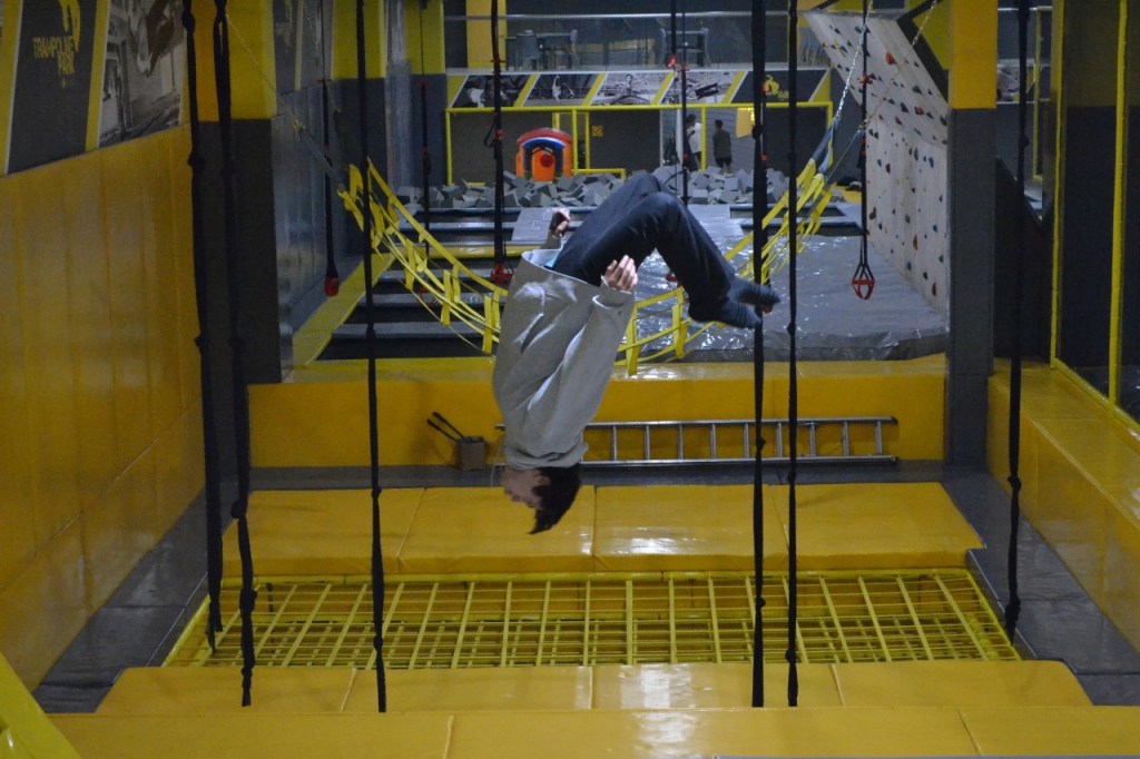 image (1) Trampoline Park Parque de Camas Elásticas